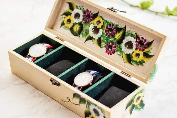 Replay - One Stroke Painting on Multipurpose Wooden Box cover