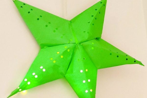 Replay - DIY Christmas Star cover
