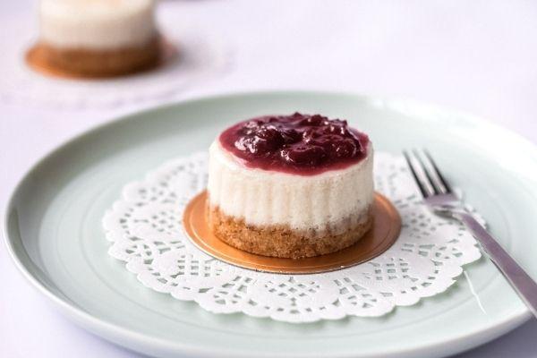 Eggless Cheesecake, Brownies & Cookies cover