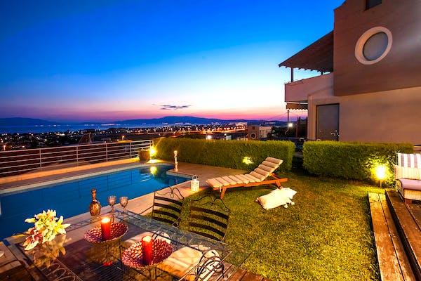 Introduction to Hospitality and Basic Functioning of key Departments in a Hotel cover