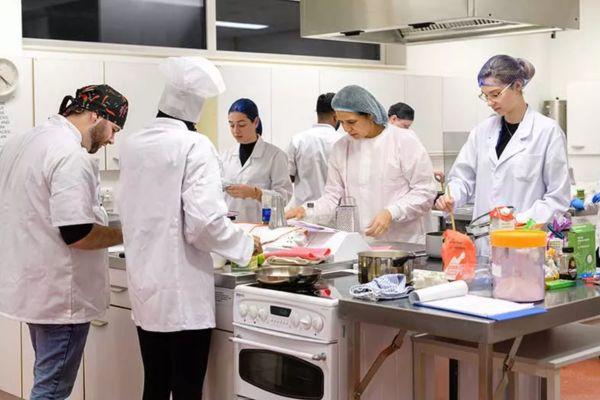 Clinical Nutrition and Dietetics cover