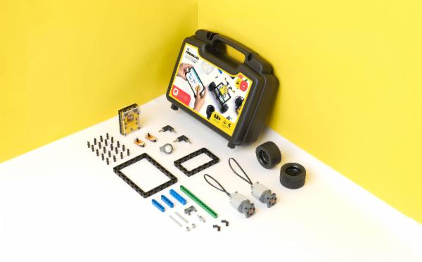 Building Robots cover