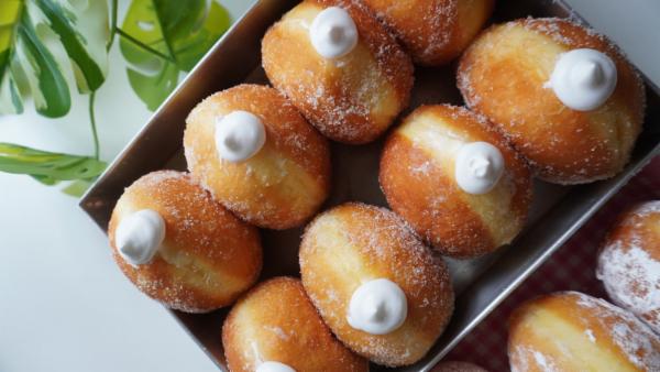 Donuts & Bomboloni ( English ) cover