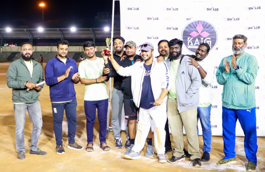 Award ceremony honoring winners at the Sports Meet