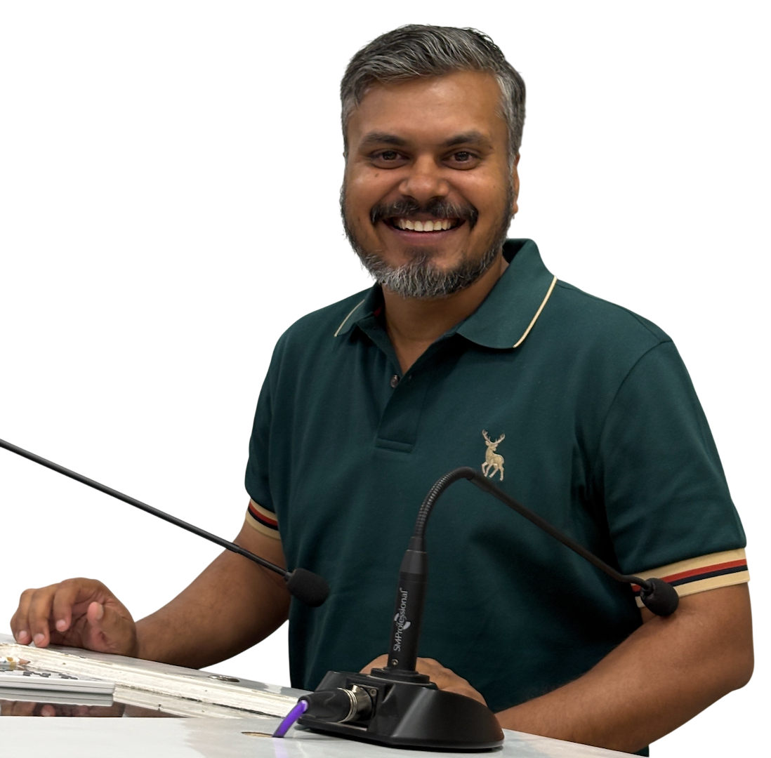 Nitish Singh teaching at CampusX